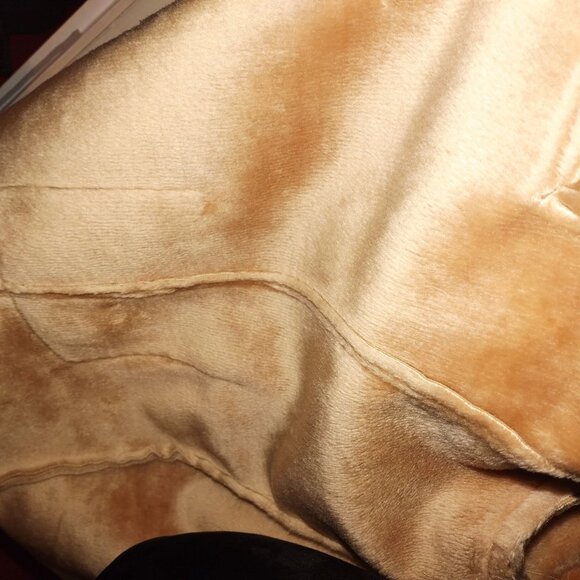 Maggie Barnes Womens Faux Shearling Coat With Hood & Embroidered Sleeves 3X - Picture 5 of 12